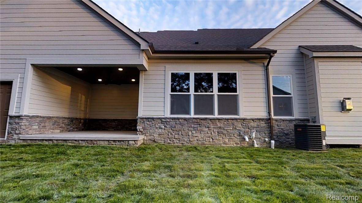 689 Romeo Road Rochester, MI 48307 - Photo 20 of 21 09.22