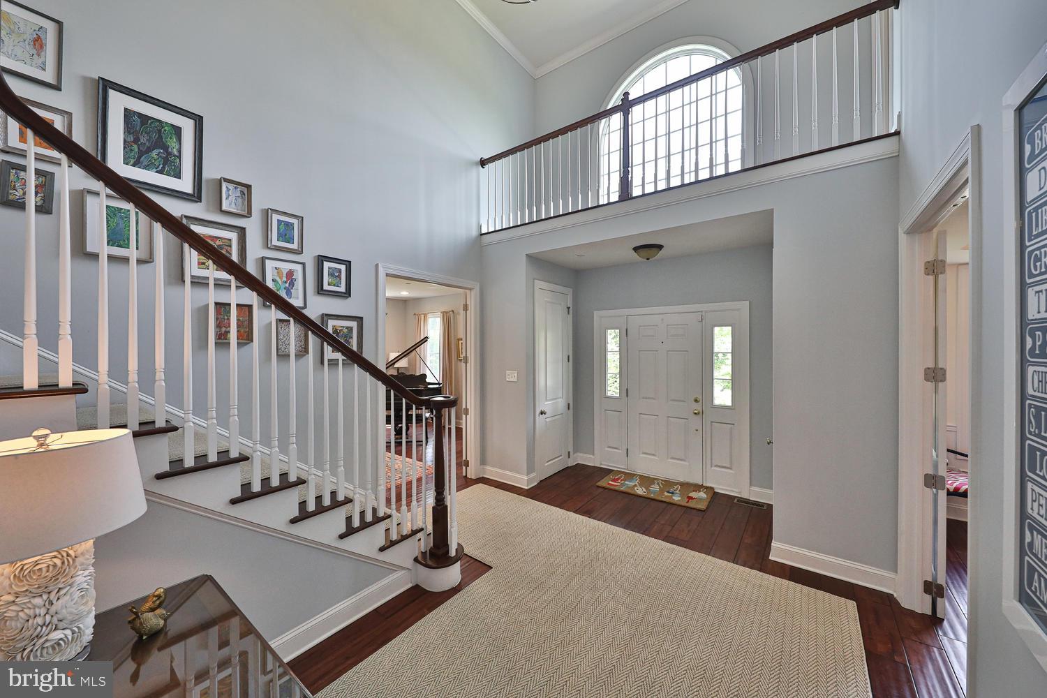 420 Ambler Road Fort Washington, PA 19034 - Photo 2 of 36 Expansive Entry