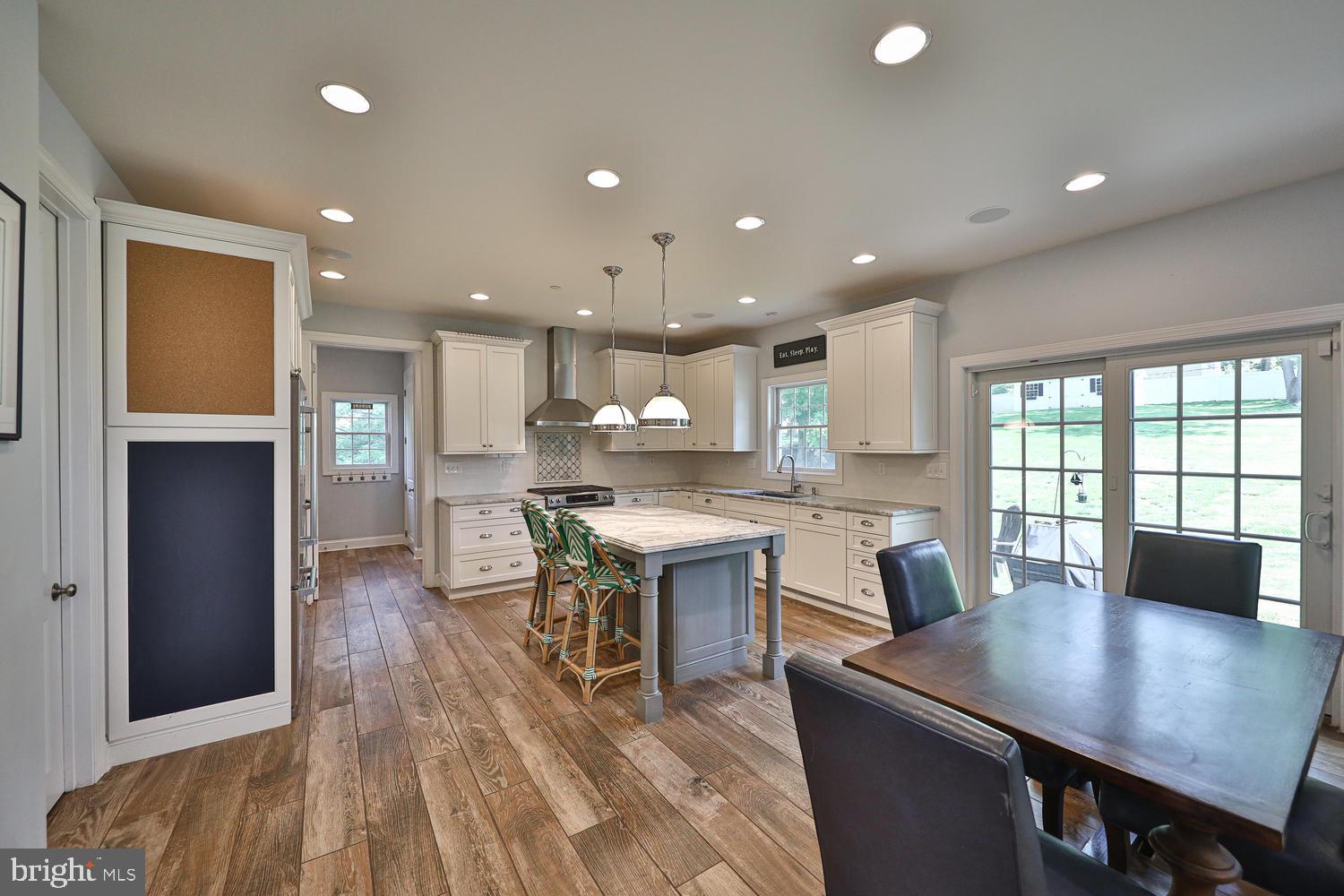 420 Ambler Road Fort Washington, PA 19034 - Photo 12 of 36 Kitchen w/ Breakfast Room