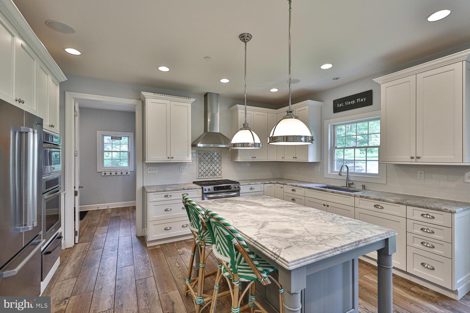 420 Ambler Road Fort Washington, PA 19034 - Photo 9 of 36 Neutral Kitchen w/ Farm Style Center Island