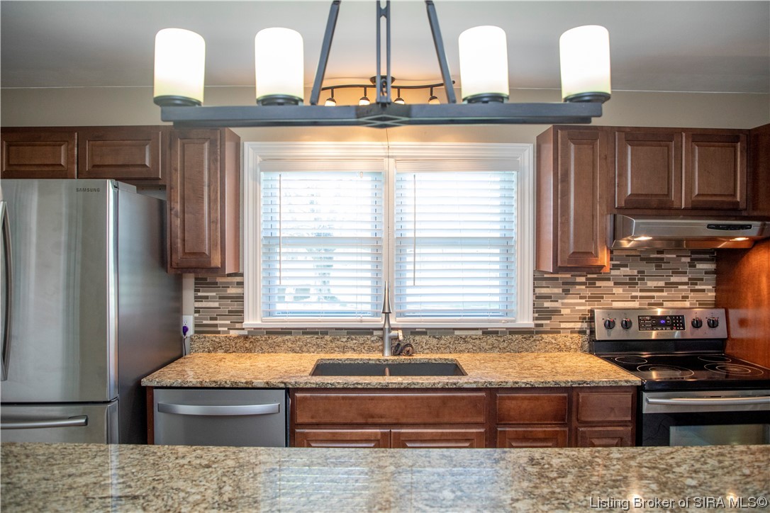 5356 Scottsville Road Floyds Knobs, IN 47119 - Photo 5 of 22