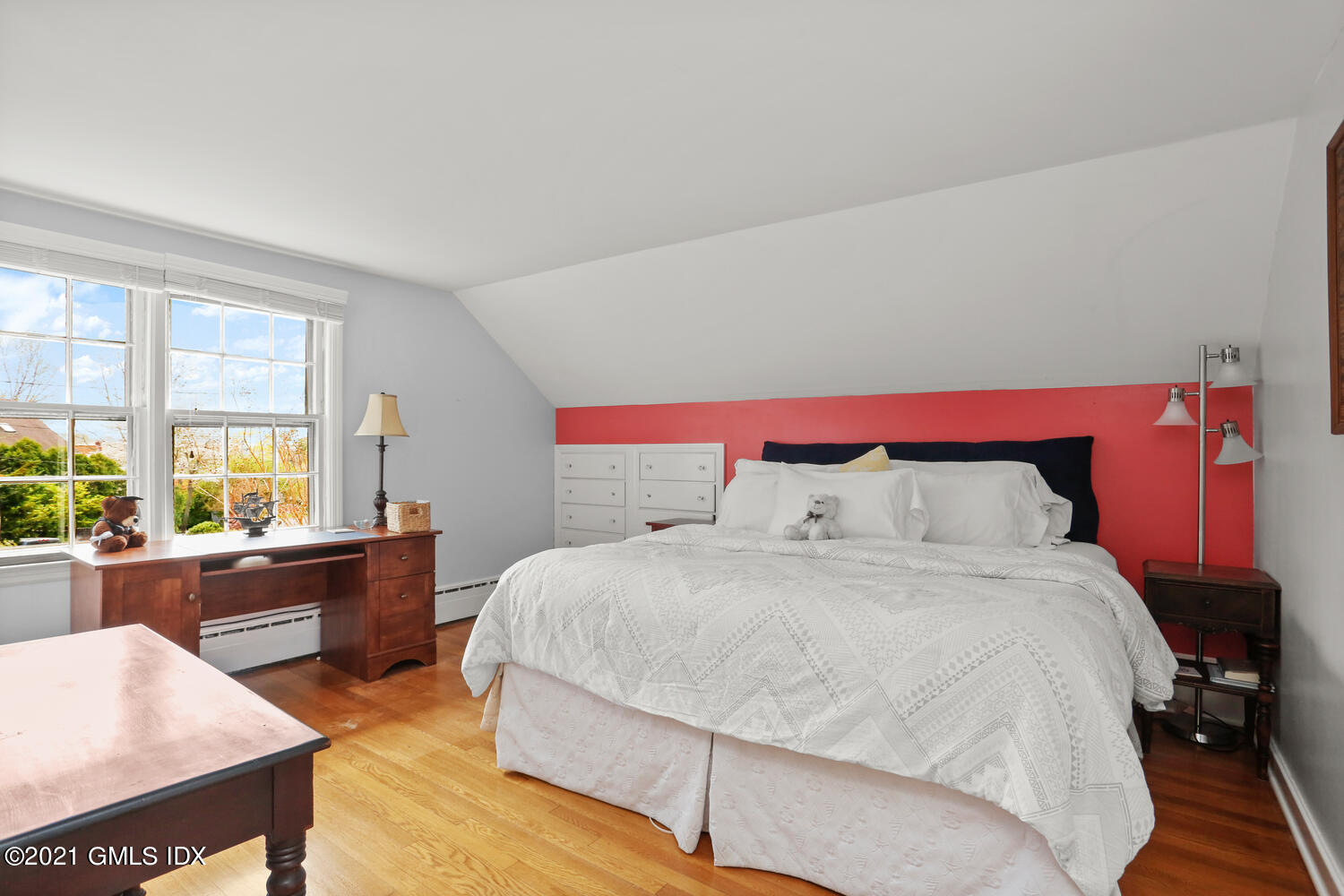 1 Palmer Lane Riverside, CT 06878 - Photo 8 of 15 Double Bedroom 1 (2nd Floor)