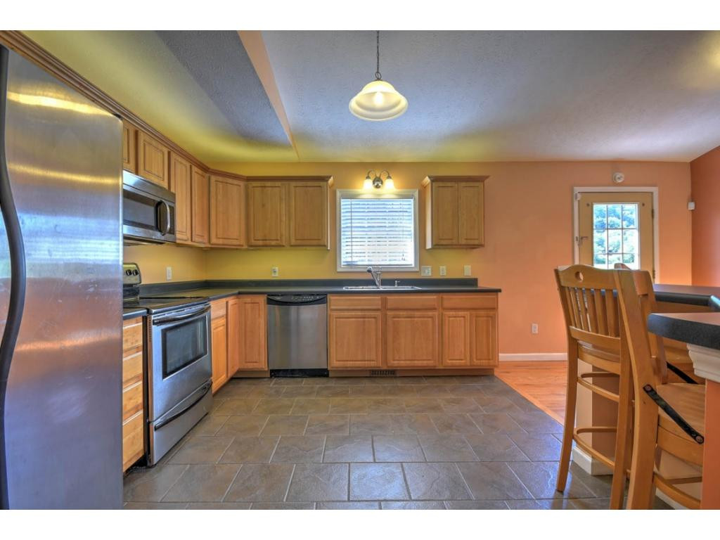 765 Double Springs Road Fall Branch, TN 37656 - Photo 14 of 36 Photo 14
