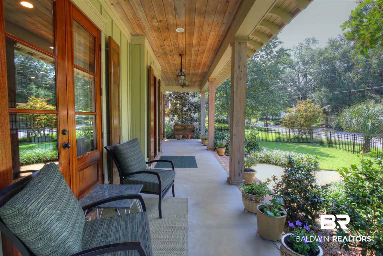101 Fels Avenue Fairhope, AL 36532 - Photo 4 of 31 Front Porch 01