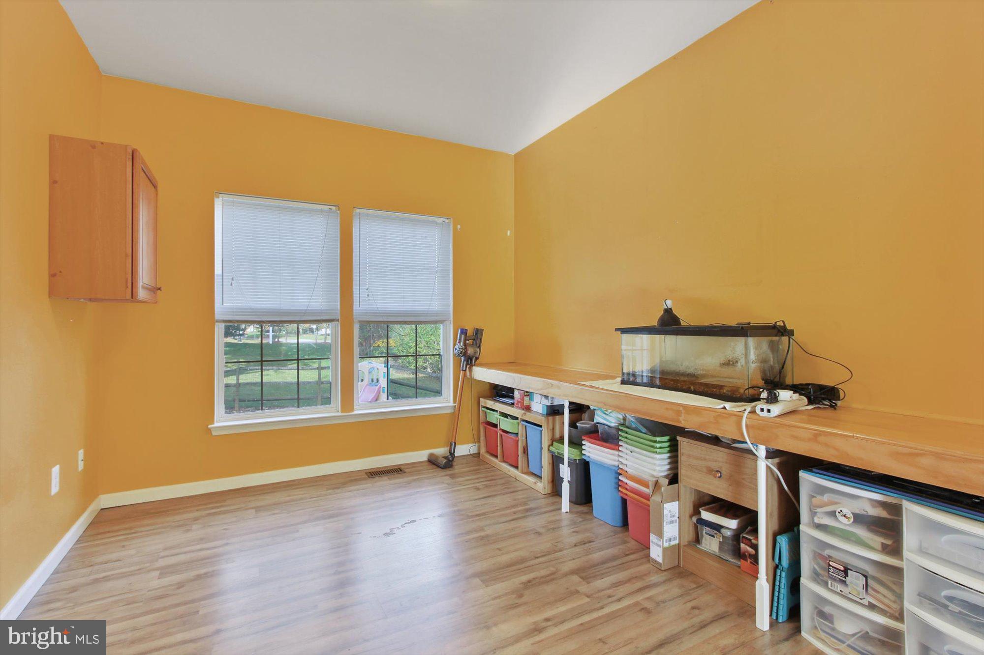 1756 Algonquin Road Frederick, MD 21701 - Photo 6 of 28 Gallery Image 6