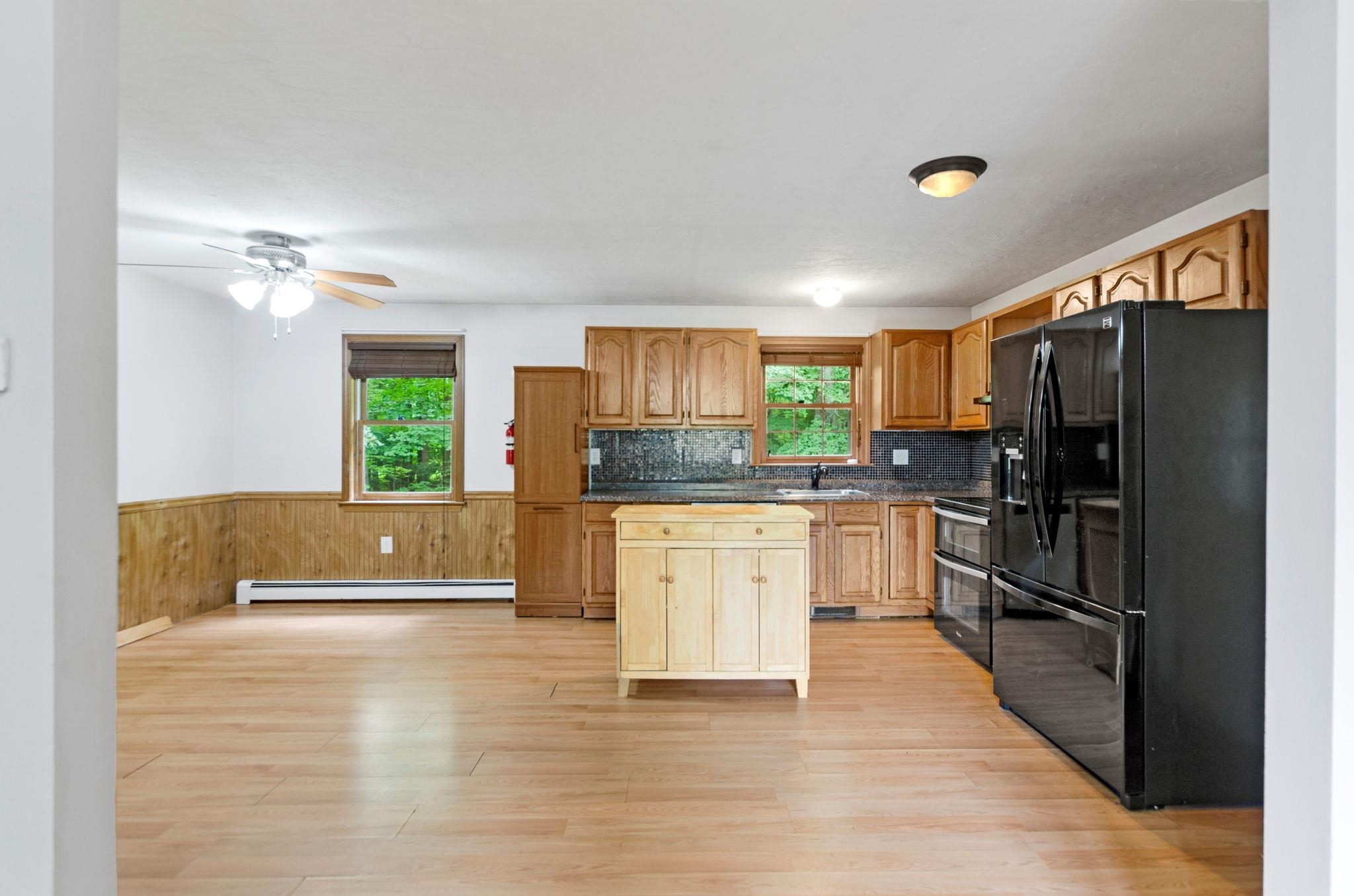 138 Sewalls Falls Road Concord, NH 03301 - Photo 3 of 40