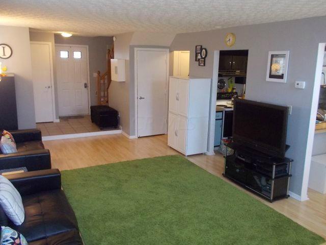 2494 Billingsley Road Columbus, OH 43235 - Photo 3 of 15