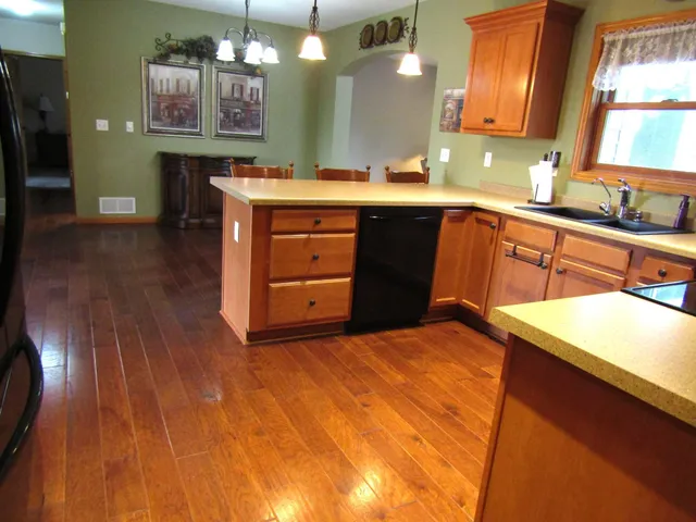 $449,000 | 4378 Highway 212, Montevideo, MN 56265