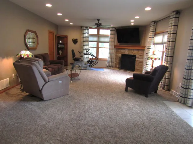 $449,000 | 4378 Highway 212, Montevideo, MN 56265