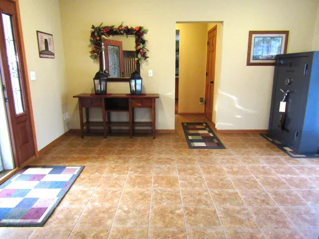 $449,000 | 4378 Highway 212, Montevideo, MN 56265