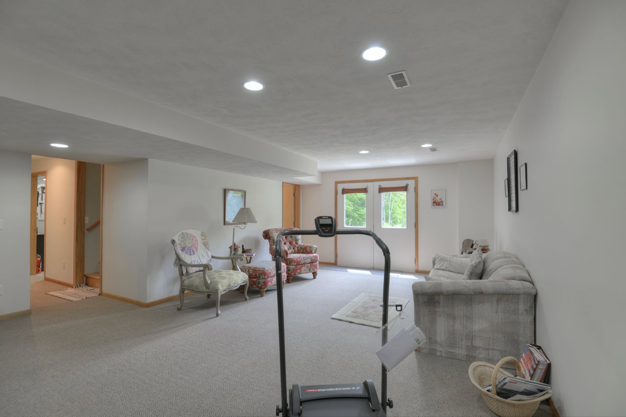 5288 Harris Road Traverse City, MI 49684 - Photo 43 of 55 1864263-42.JPG
