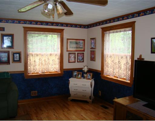 277 Foxcroft Road Houlton, ME 04730 - Photo 13 of 24 Interior Space/Layout.