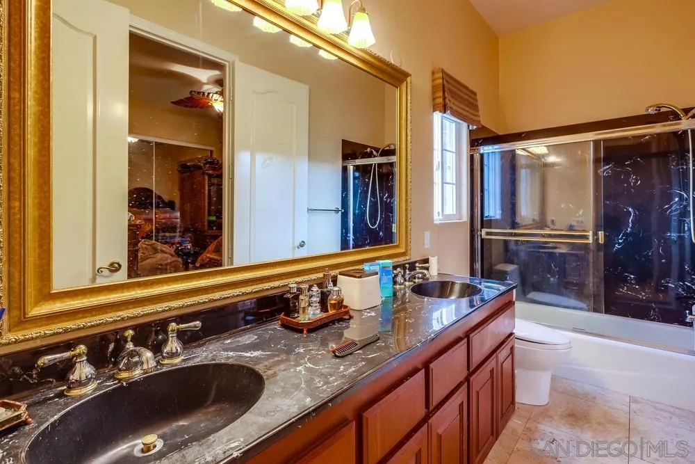 15853 Broad Oaks Road El Cajon, CA 92021 - Photo 18 of 25 Gallery Image 18