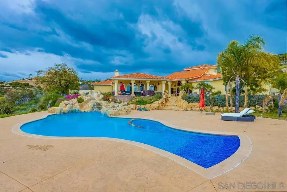15853 Broad Oaks Road El Cajon, CA 92021 - Photo 23 of 25 Gallery Image 23