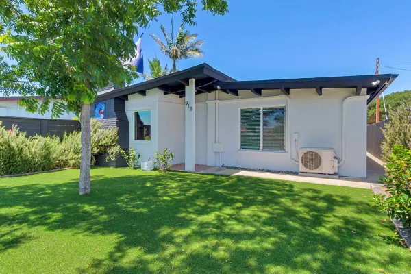 $1,177,600 | 916-918 Imperial Beach Boulevard, Imperial Beach, CA 91932