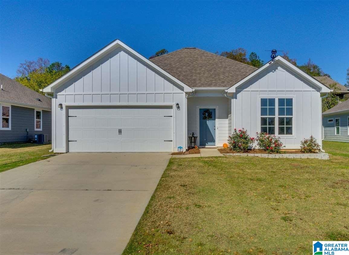 152 Ridgecrest Road Calera, AL 35040 - Photo 1 of 21