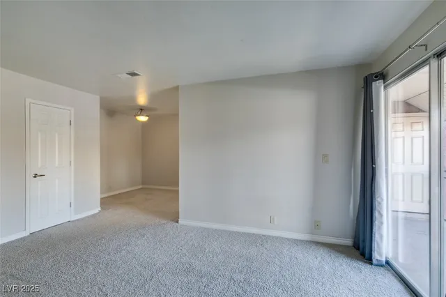 $1,100 | 5081 River Glen Drive, Unit 114, Las Vegas, NV 89103