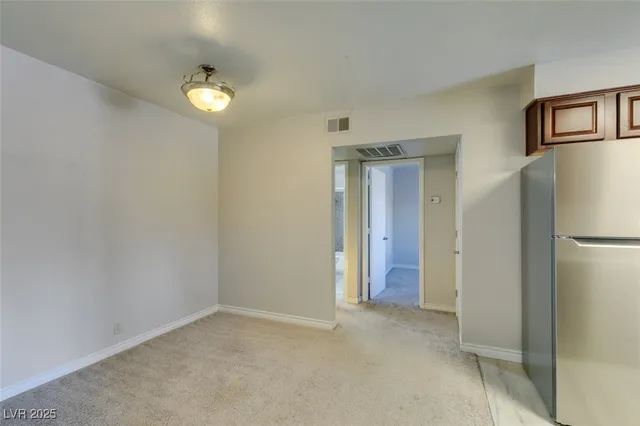 $1,100 | 5081 River Glen Drive, Unit 114, Las Vegas, NV 89103