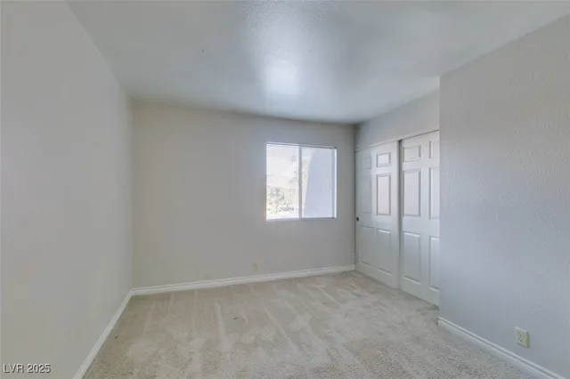 $1,100 | 5081 River Glen Drive, Unit 114, Las Vegas, NV 89103