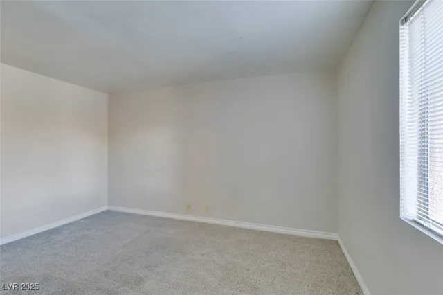 $1,100 | 5081 River Glen Drive, Unit 114, Las Vegas, NV 89103