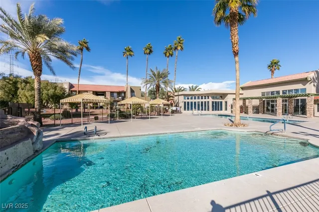 $1,100 | 5081 River Glen Drive, Unit 114, Las Vegas, NV 89103