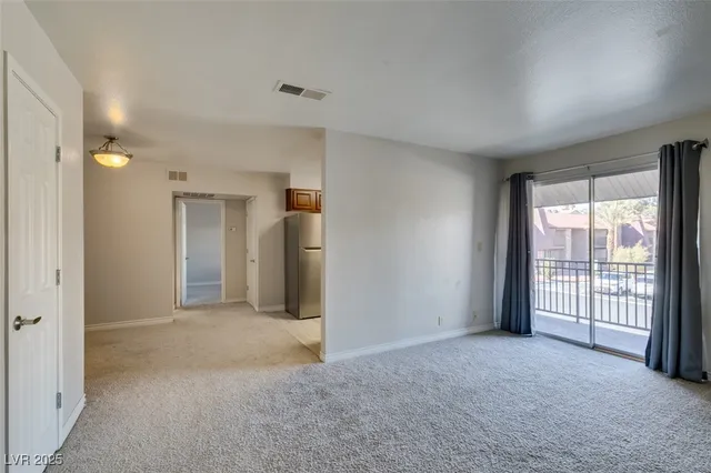 $1,100 | 5081 River Glen Drive, Unit 114, Las Vegas, NV 89103