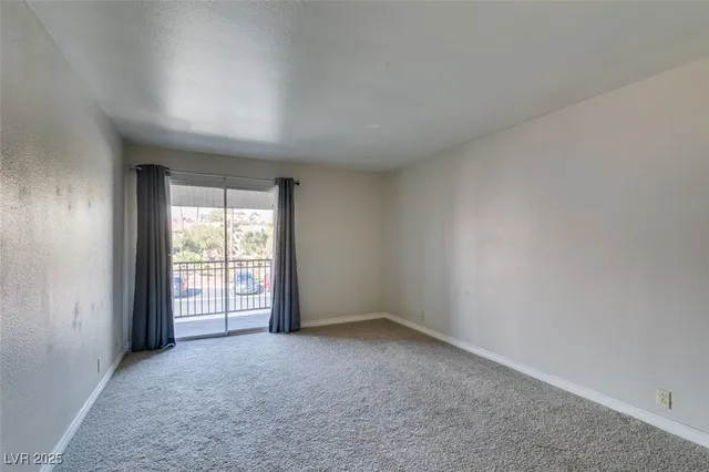 $1,100 | 5081 River Glen Drive, Unit 114, Las Vegas, NV 89103