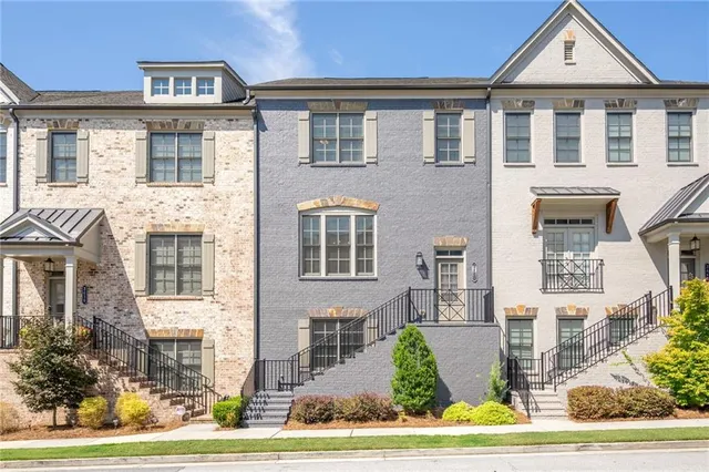 $675,000 | 2440 Skyland Way Northeast, Brookhaven, GA 30319