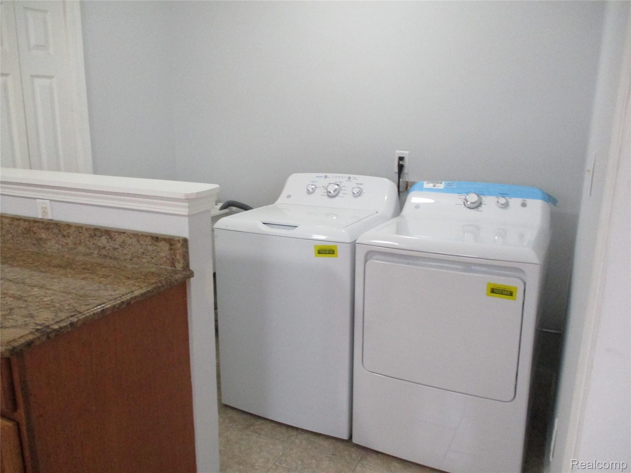 24714 Wagner Avenue Warren, MI 48089 - Photo 12 of 27 IMG_0554.JPG
