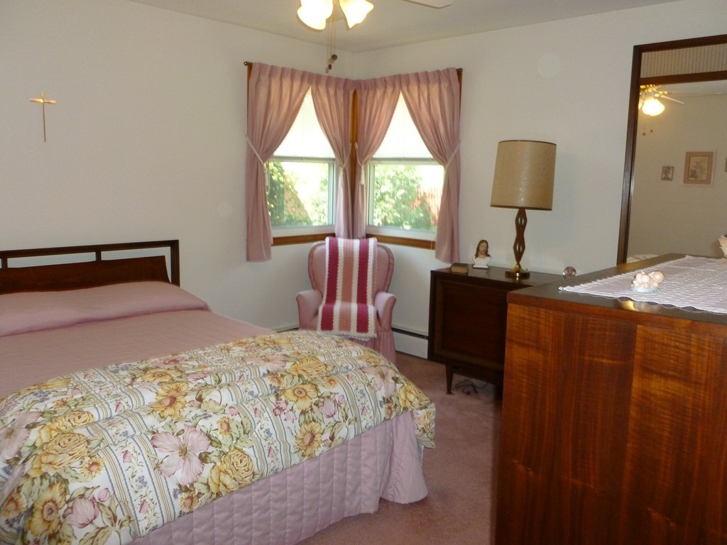 53 Anna Street Worcester, MA 01604 - Photo 13 of 30 Gallery Image 13