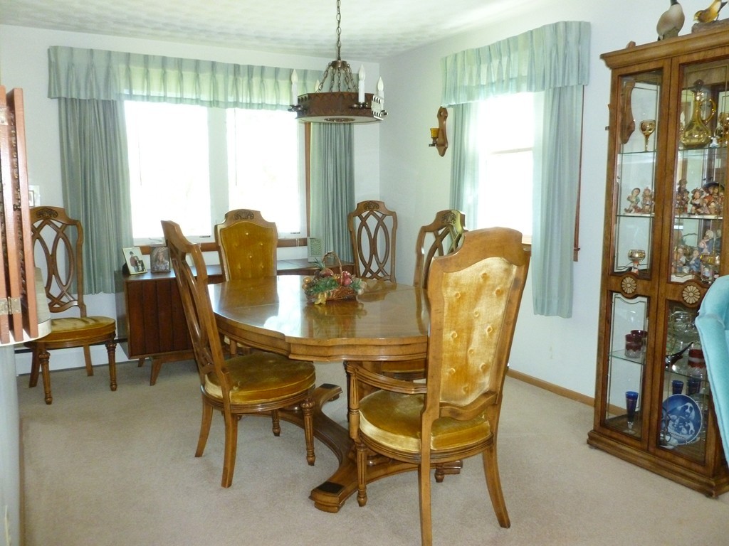 53 Anna Street Worcester, MA 01604 - Photo 8 of 30 Gallery Image 8