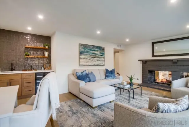 $1,789,000 | 10726 Vista Valle Drive, San Diego, CA 92131