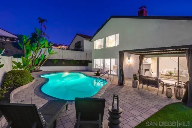 $1,789,000 | 10726 Vista Valle Drive, San Diego, CA 92131