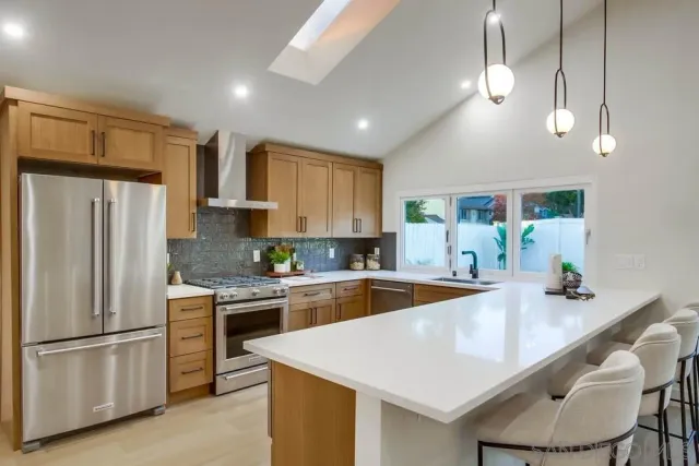 $1,789,000 | 10726 Vista Valle Drive, San Diego, CA 92131