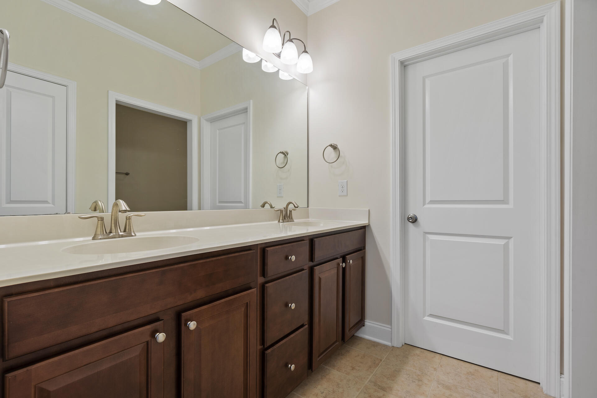 1239 Dingle Road Mount Pleasant, SC 29466 - Photo 13 of 28 SDH02057