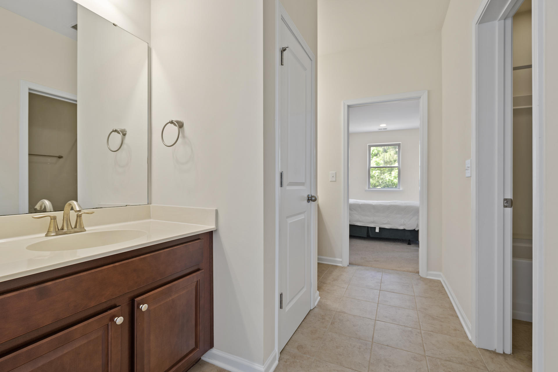 1239 Dingle Road Mount Pleasant, SC 29466 - Photo 19 of 28 SDH02091