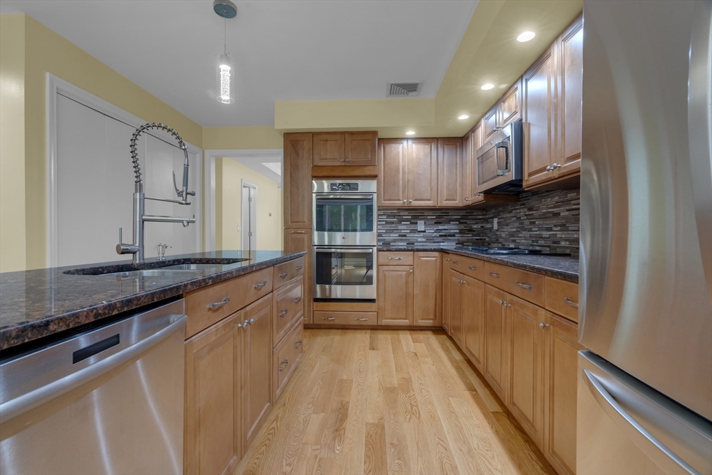 52 Rayburn Road Belmont, MA 02478 - Photo 12 of 18