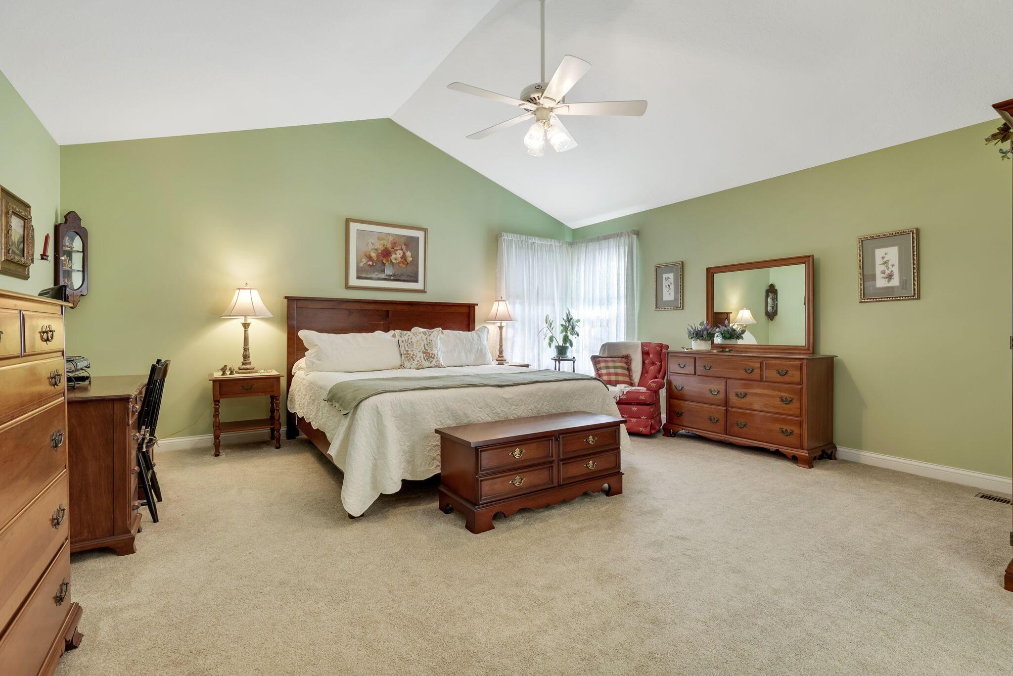 4609 Refugee Road Baltimore, OH 43105 - Photo 48 of 94 Owner's Suite