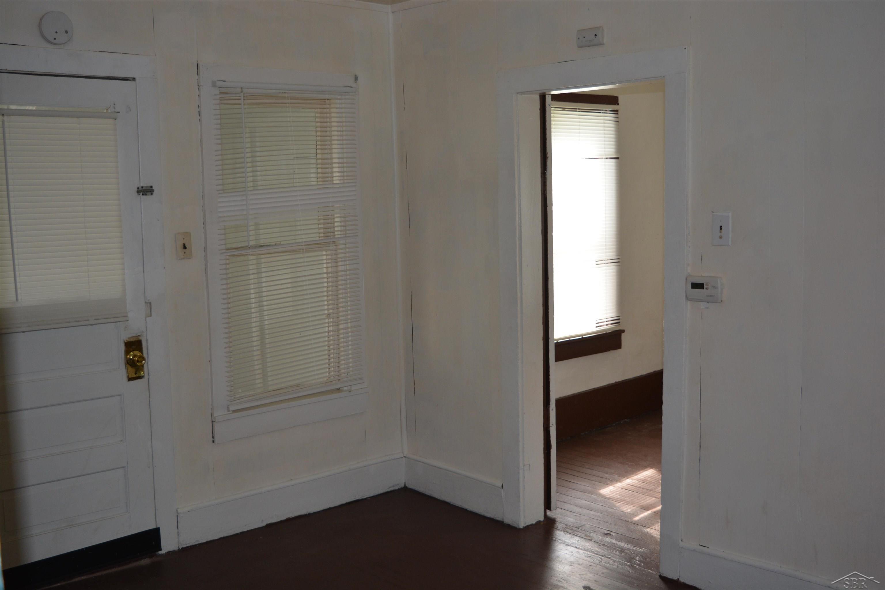 900 Franklin Street Bay City, MI 48708 - Photo 7 of 13 50119614-6.JPG
