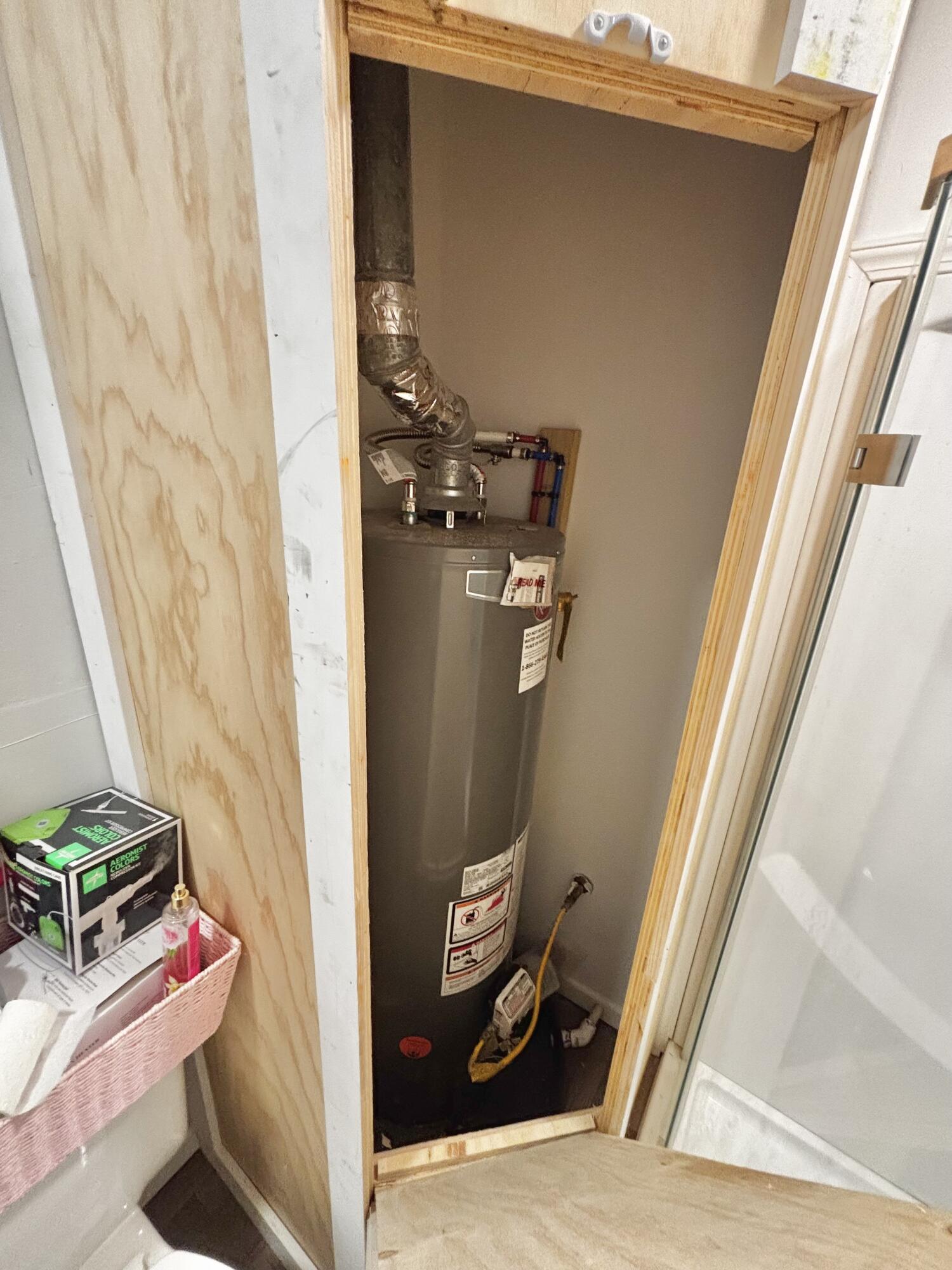 720 South 11th Street Slaton, TX 79364 - Photo 30 of 32 a view of a door of the house