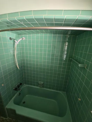 $2,000 | 15935 Foch Street, Livonia, MI 48154