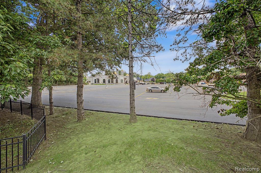 816 North Beech Daly Road Dearborn Heights, MI 48127 - Photo 46 of 47