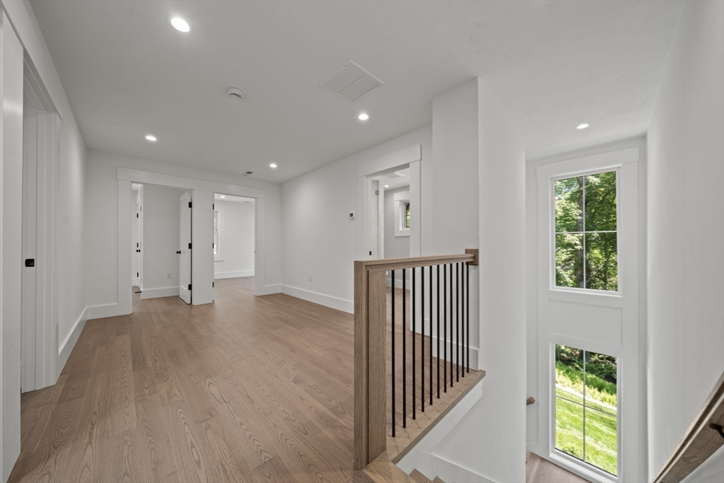 17 Upland Road Natick, MA 01760 - Photo 20 of 38