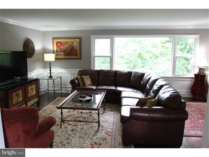 317 Hilltop Road Paoli, PA 19301 - Photo 2 of 20