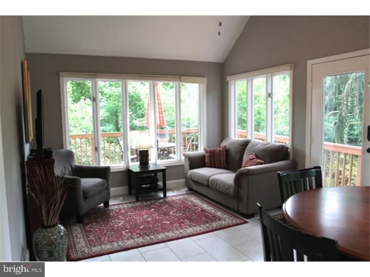 317 Hilltop Road Paoli, PA 19301 - Photo 9 of 20