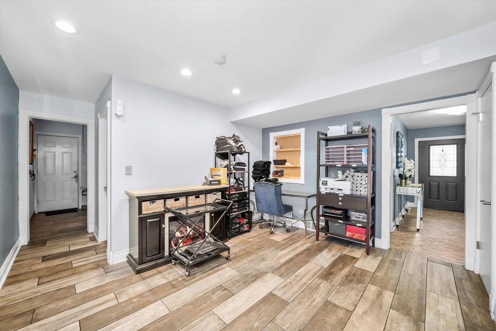 17702 Bernadine Street Lansing, IL 60438 - Photo 23 of 41 a view of a livingroom with workspace and a window