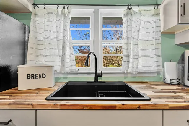 $319,900 | 631 Winston Way, West Union, SC 29696