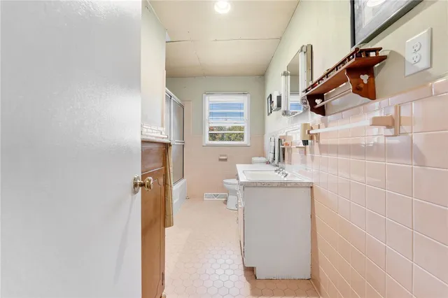 $319,900 | 631 Winston Way, West Union, SC 29696