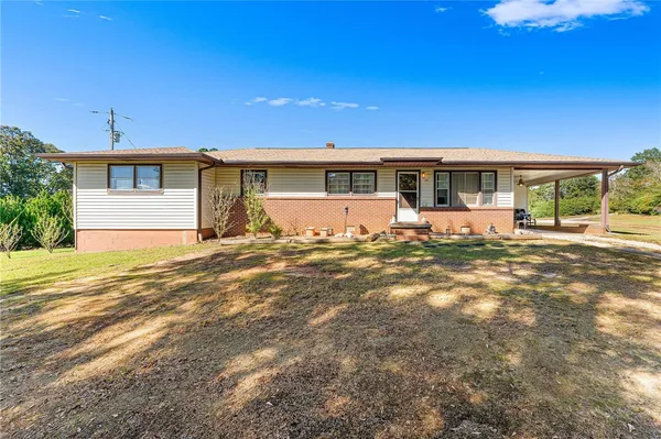 $319,900 | 631 Winston Way, West Union, SC 29696