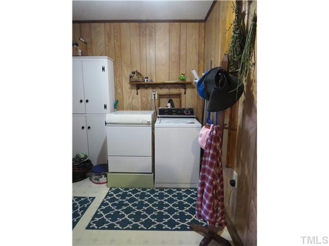 571 Lee Road, Unit B Clayton, NC 27520 - Photo 21 of 25 Utility room